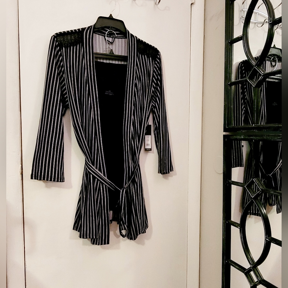 3PC set Robe, cami,& shorts BCBG maximara NWT